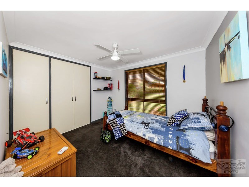 18 Nellie Street, Centenary Heights QLD 4350