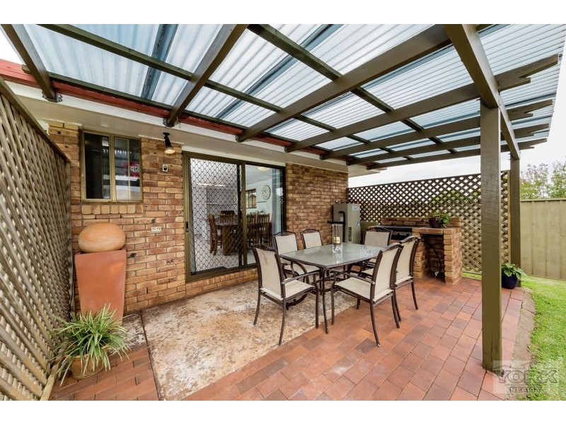18 Nellie Street, Centenary Heights QLD 4350