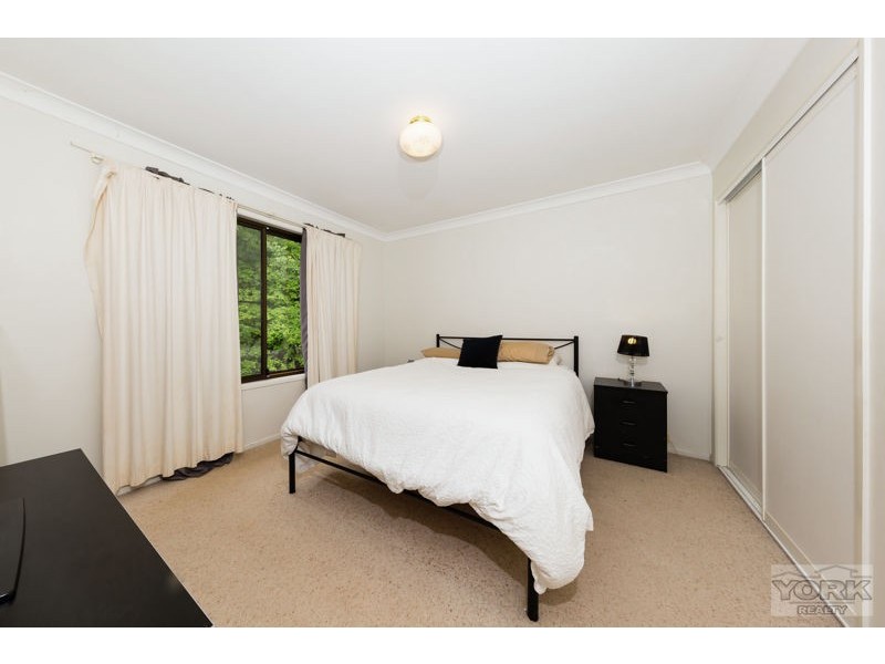 9 Scenic Court, Gowrie Junction QLD 4352