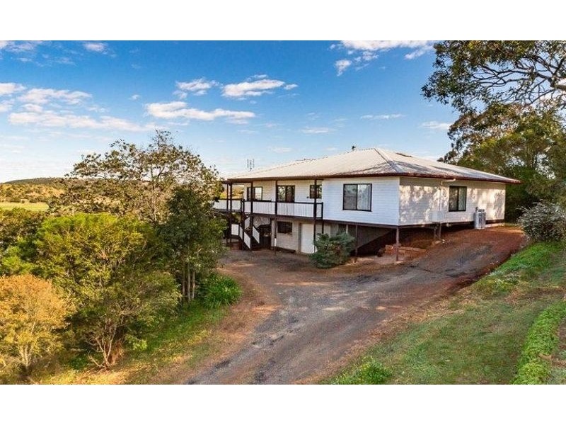 9 Scenic Court, Gowrie Junction QLD 4352