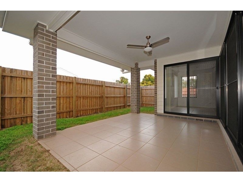 2/18 Mirle Street, Newtown QLD 4350