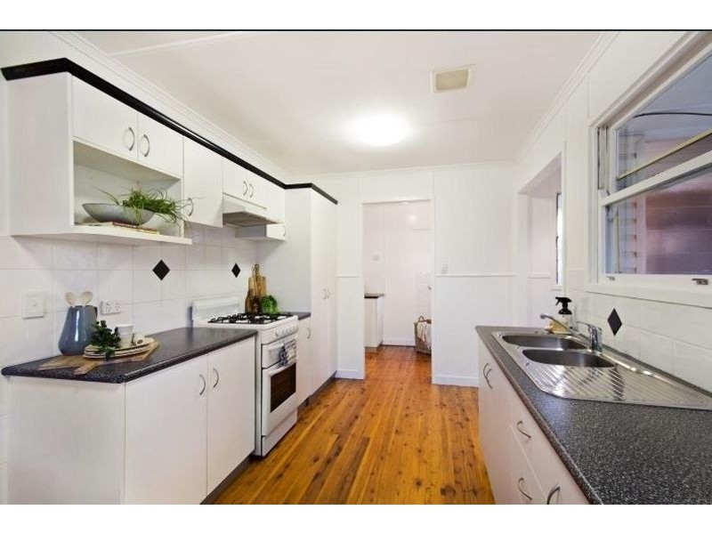 14 Gleeson Crescent, Harlaxton QLD 4350
