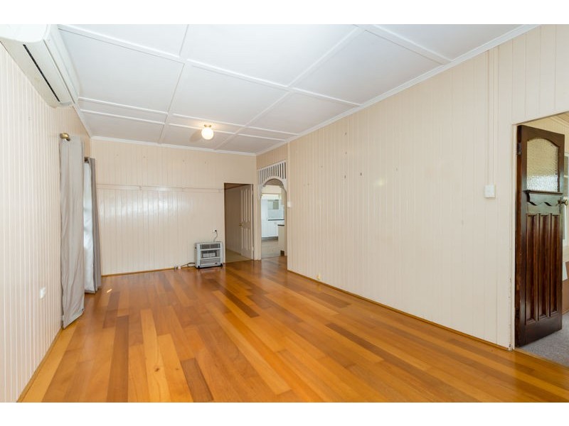 196 Ruthven Street, North Toowoomba QLD 4350