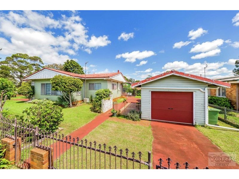37 Eiser Street, Harristown QLD 4350