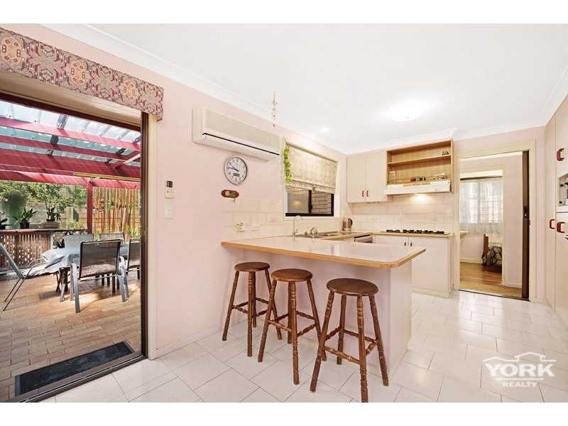 37 Horrocks Crescent, Kearneys Spring QLD 4350