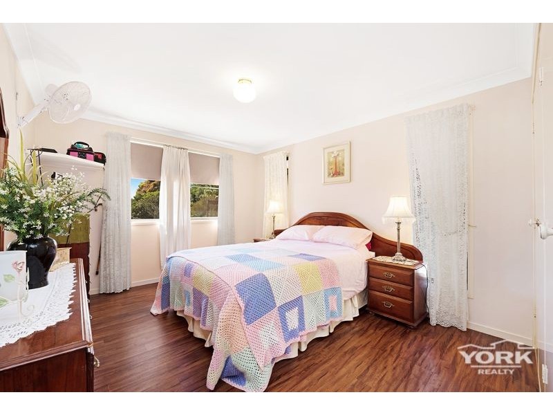 37 Horrocks Crescent, Kearneys Spring QLD 4350