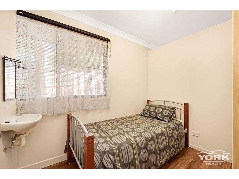37 Horrocks Crescent, Kearneys Spring QLD 4350