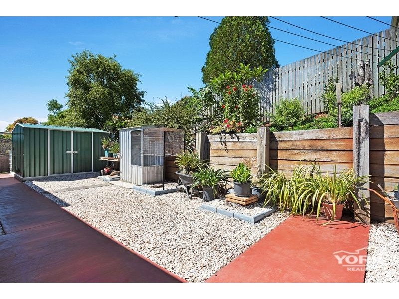 37 Horrocks Crescent, Kearneys Spring QLD 4350