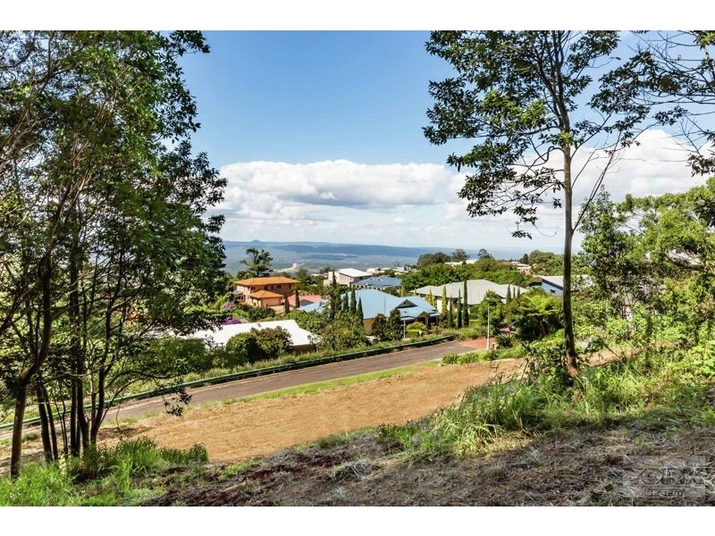 37 Windemere Terrace, Mount Lofty QLD 4350