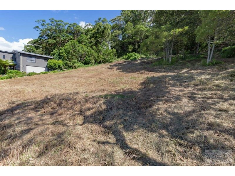 37 Windemere Terrace, Mount Lofty QLD 4350