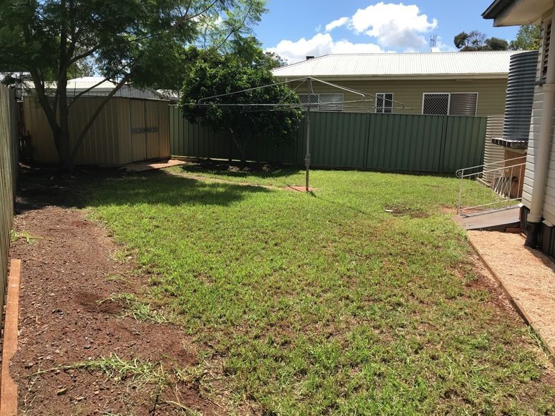 25 Doncaster Street, Newtown QLD 4350
