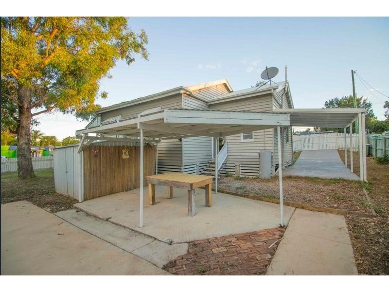 5 West Street, Newtown QLD 4350
