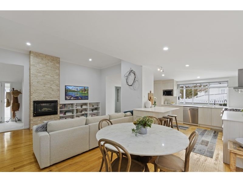 14 John Street, East Toowoomba QLD 4350
