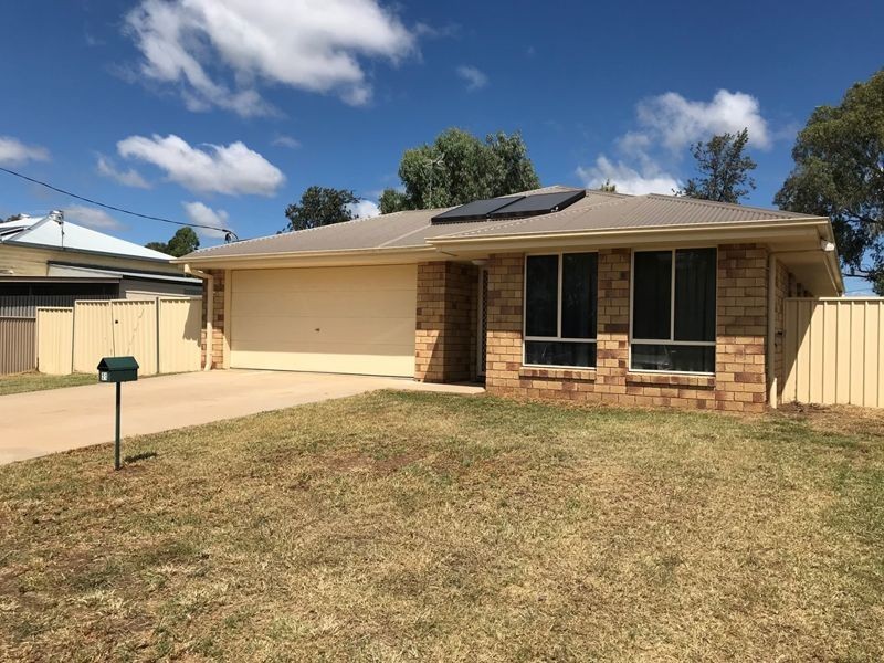 21 Donely Street, Oakey QLD 4401
