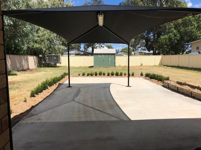 21 Donely Street, Oakey QLD 4401