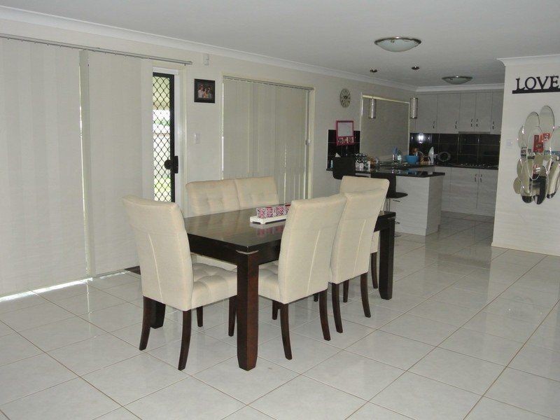 35 Berghofer Drive, Oakey QLD 4401