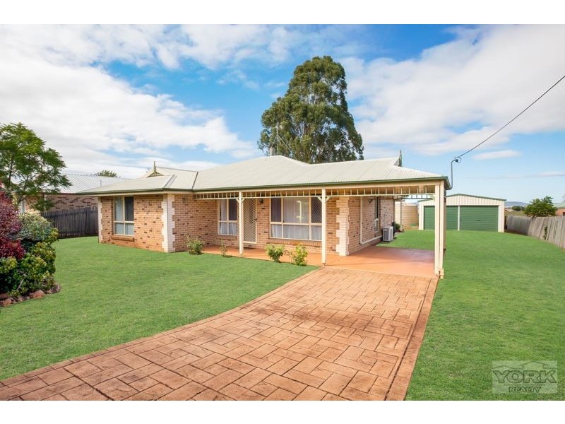 7 Cameron Street, Wyreema QLD 4352