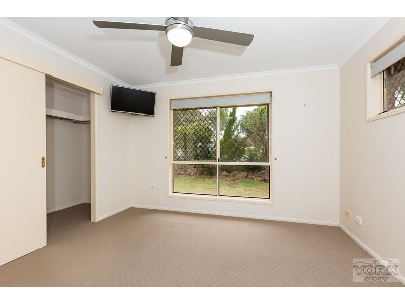 7 Cameron Street, Wyreema QLD 4352