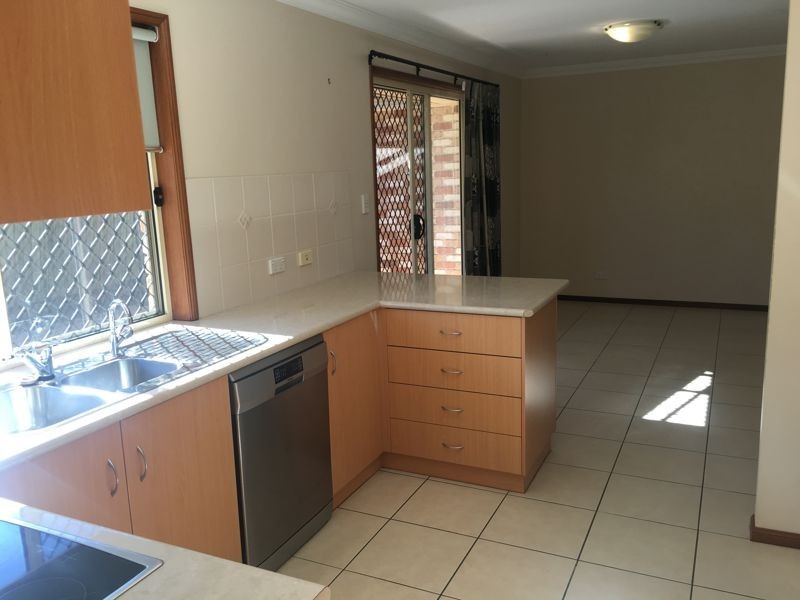 8 Ashford Drive, Wyreema QLD 4352