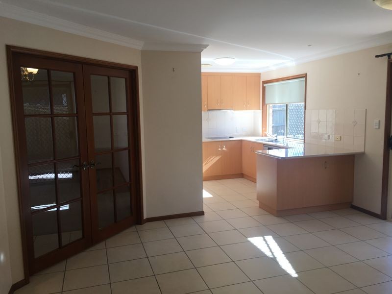 8 Ashford Drive, Wyreema QLD 4352