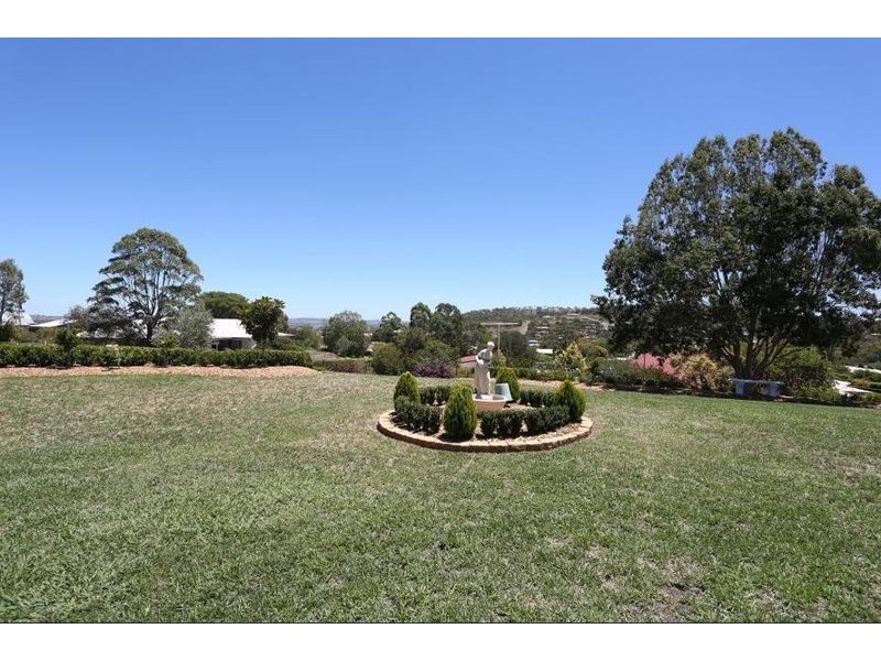 7 Glenmorgan Court, Glenvale QLD 4350
