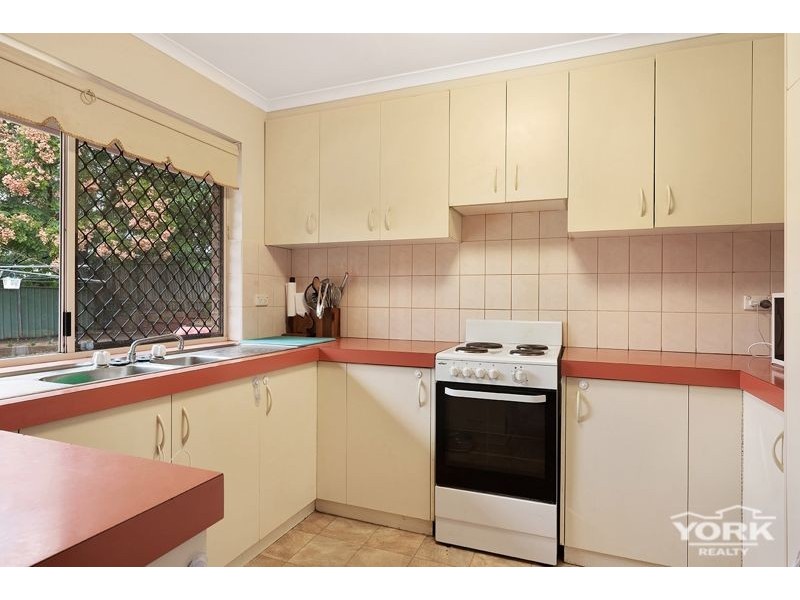 108 Hogg Street, Wilsonton Heights QLD 4350
