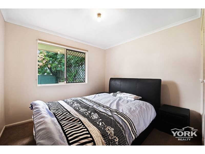108 Hogg Street, Wilsonton Heights QLD 4350