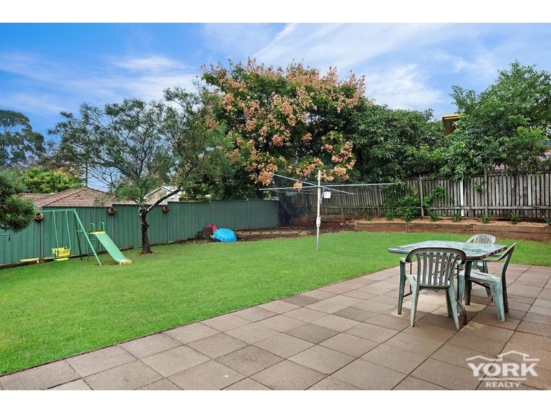 108 Hogg Street, Wilsonton Heights QLD 4350