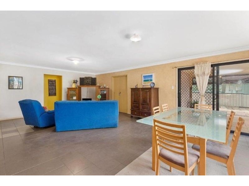 231 New England Highway, Harlaxton QLD 4350