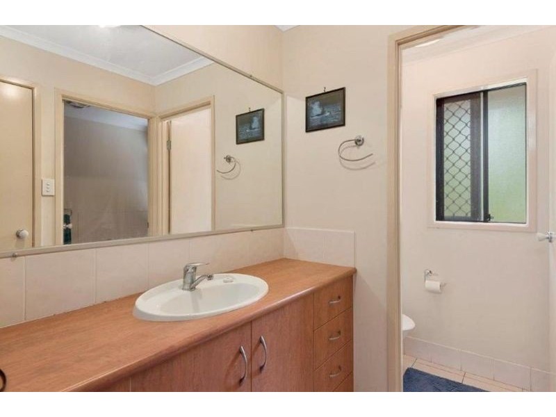 231 New England Highway, Harlaxton QLD 4350