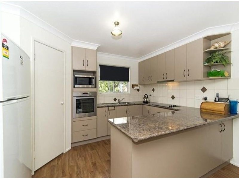 9 Russell Court, Wyreema QLD 4352