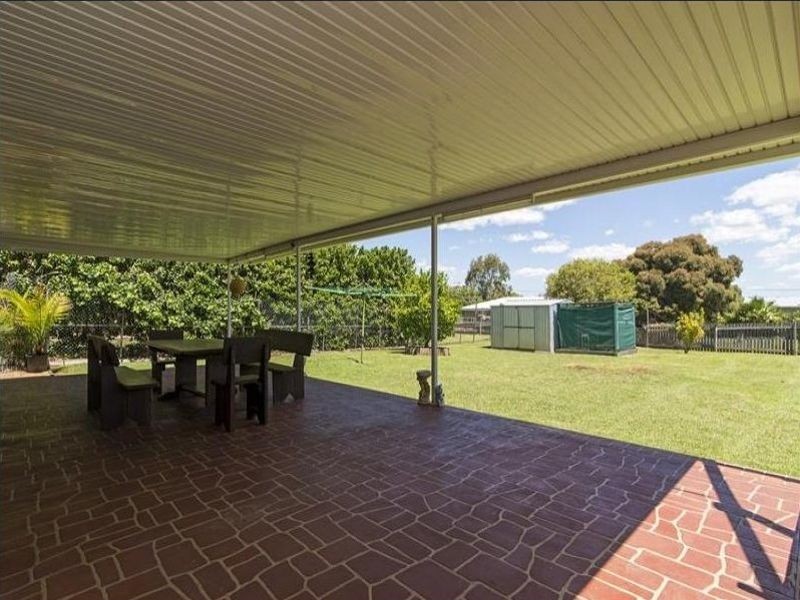 9 Russell Court, Wyreema QLD 4352