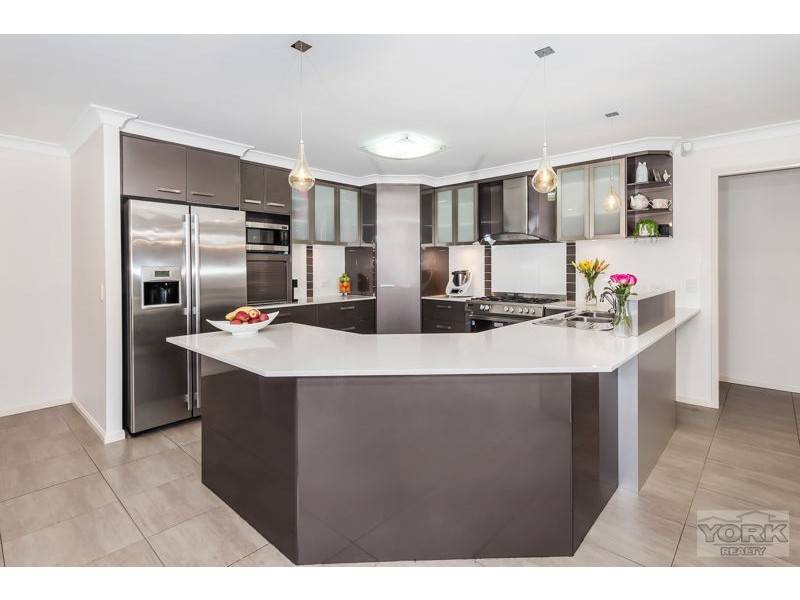 50 Holly Avenue, Highfields QLD 4352