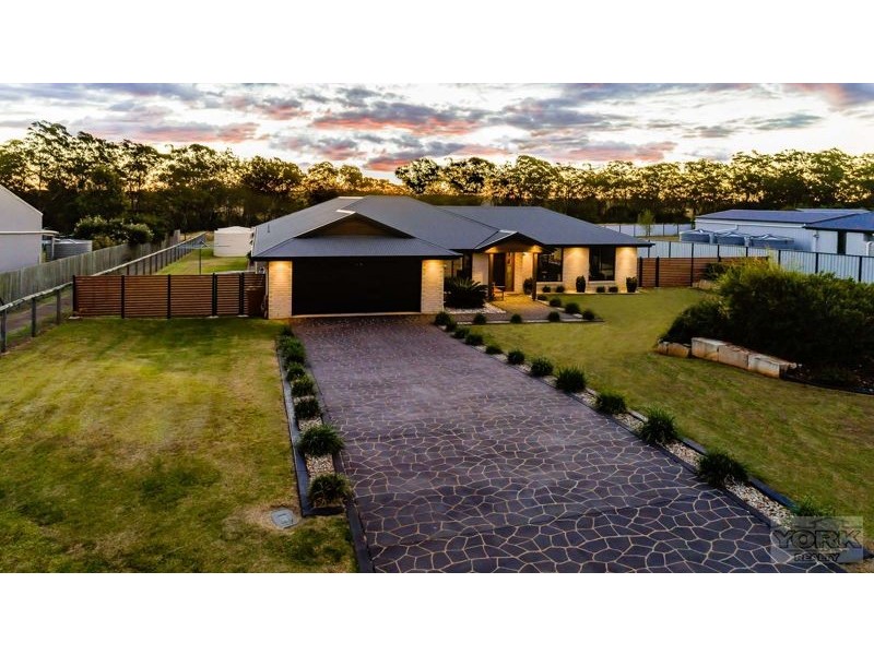 50 Holly Avenue, Highfields QLD 4352