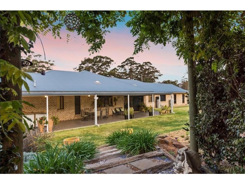 1 Bernard Court, Highfields QLD 4352