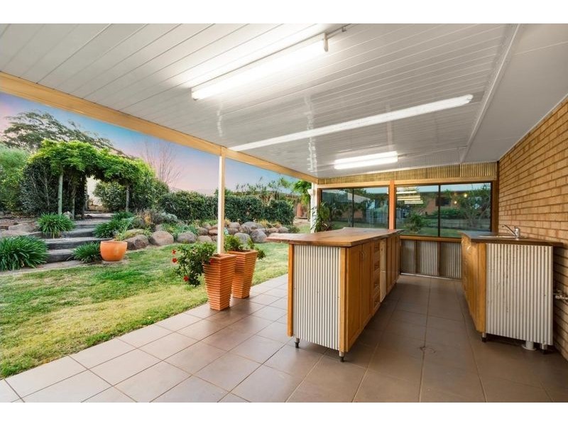 1 Bernard Court, Highfields QLD 4352