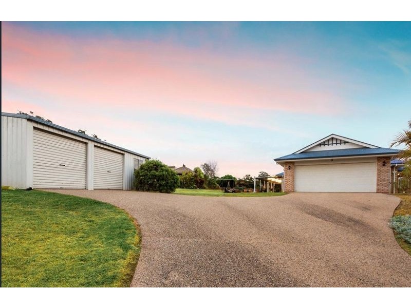 1 Bernard Court, Highfields QLD 4352
