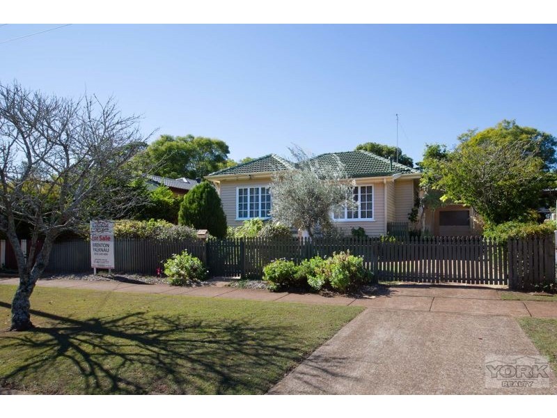 Centenary Heights QLD 4350