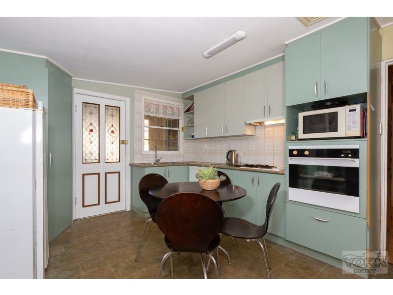 Centenary Heights QLD 4350