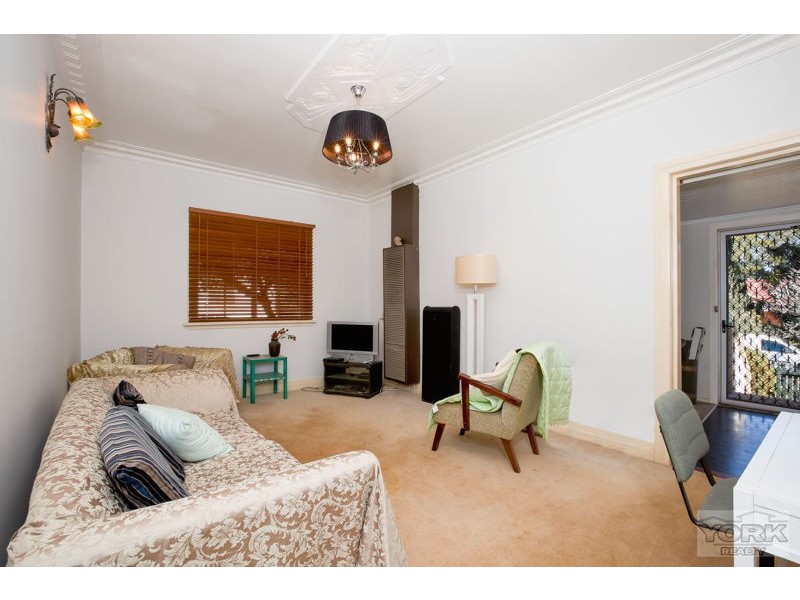Centenary Heights QLD 4350