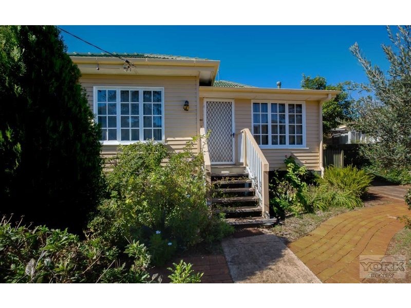 Centenary Heights QLD 4350