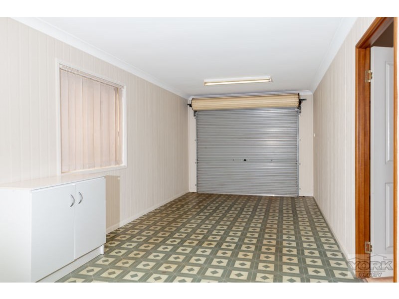 569 Greenwattle Street, Glenvale QLD 4350