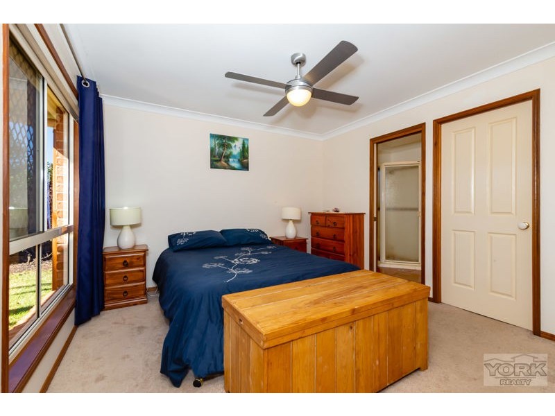 6 Elvery Court, Middle Ridge QLD 4350