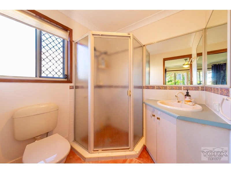 6 Elvery Court, Middle Ridge QLD 4350