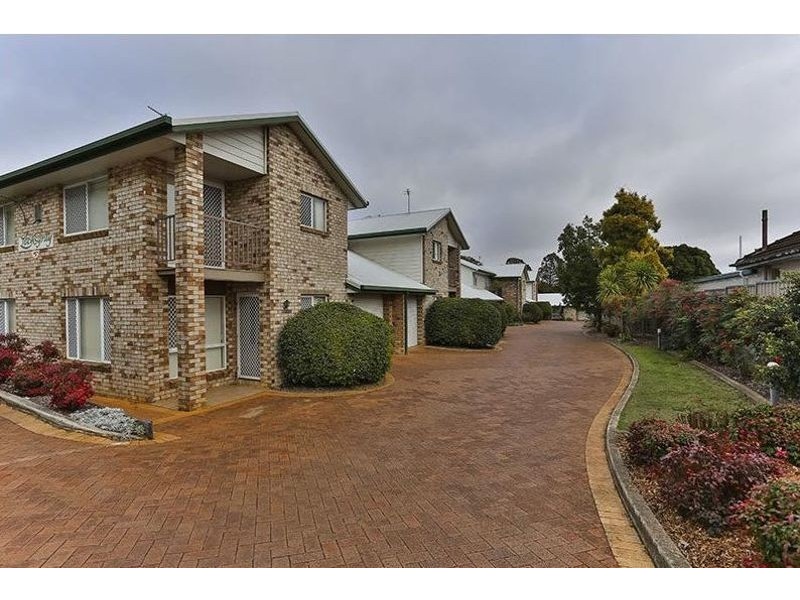 8/19a Gladstone Street, Newtown QLD 4350