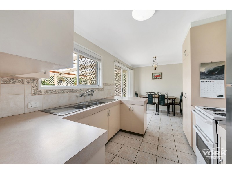 12 Dumba Street, Harristown QLD 4350