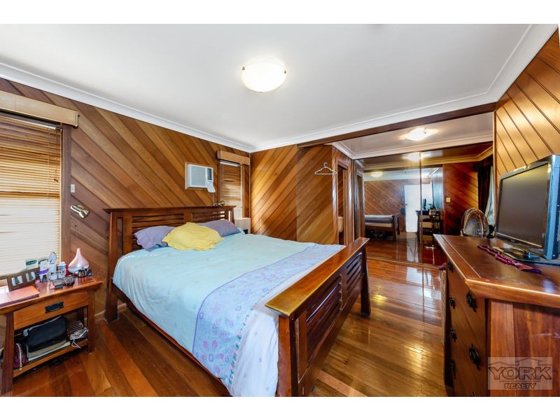 453 Stenner Street, Harristown QLD 4350