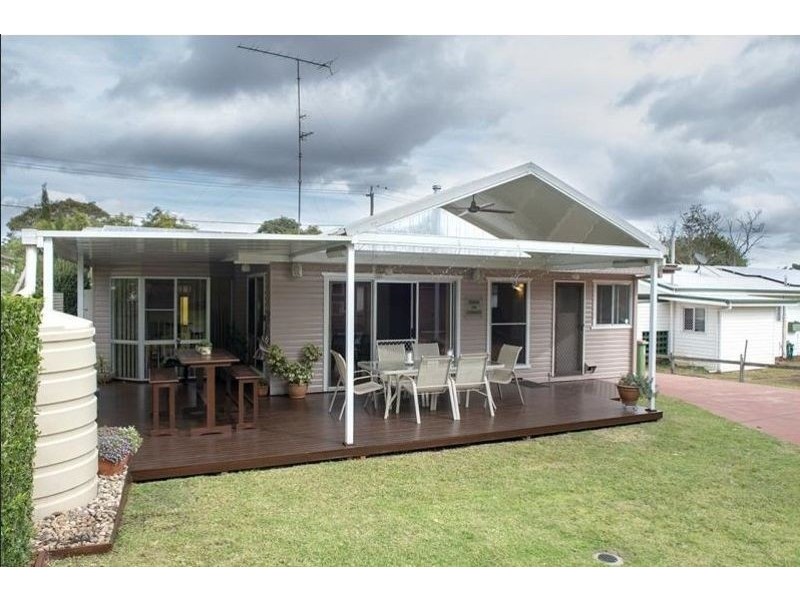 47 Crown Street, Rangeville QLD 4350