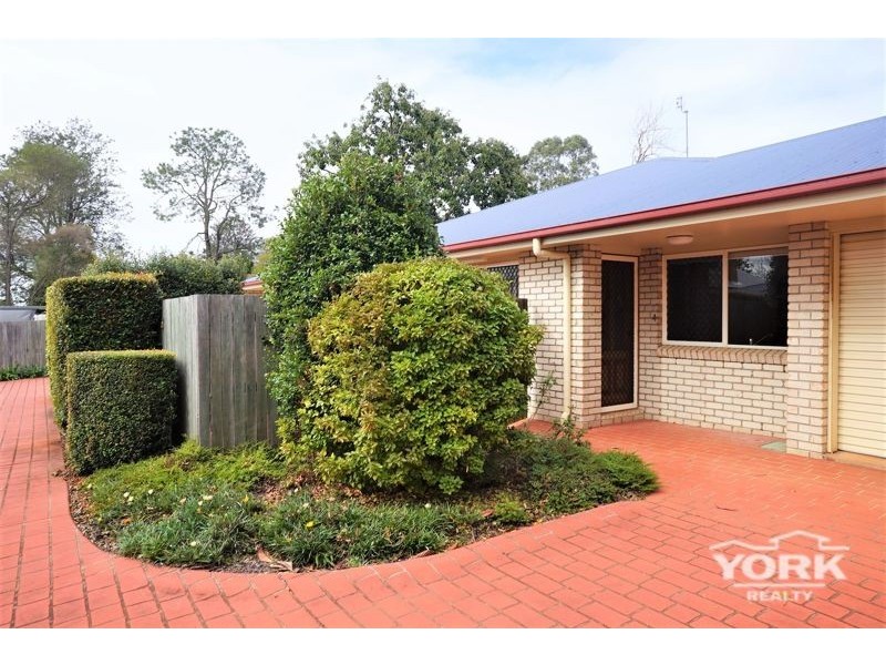 4/320 South Street, Harristown QLD 4350