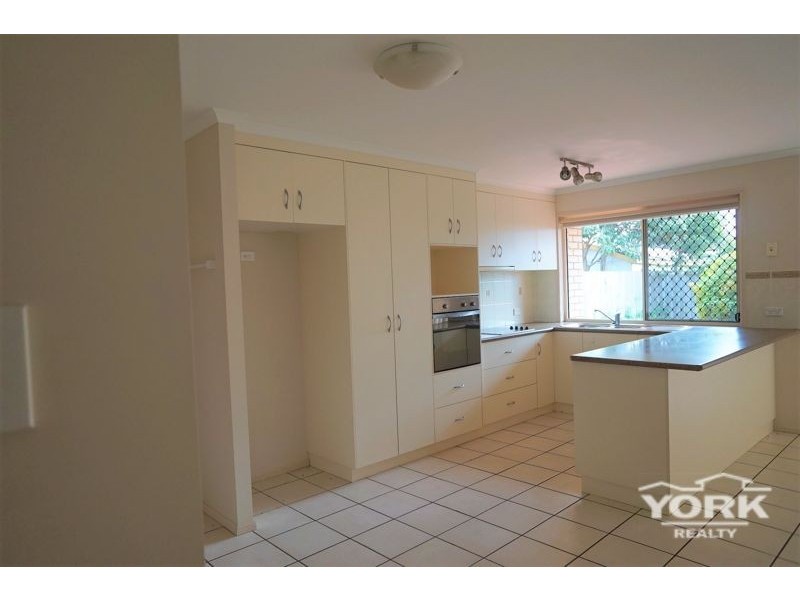 4/320 South Street, Harristown QLD 4350
